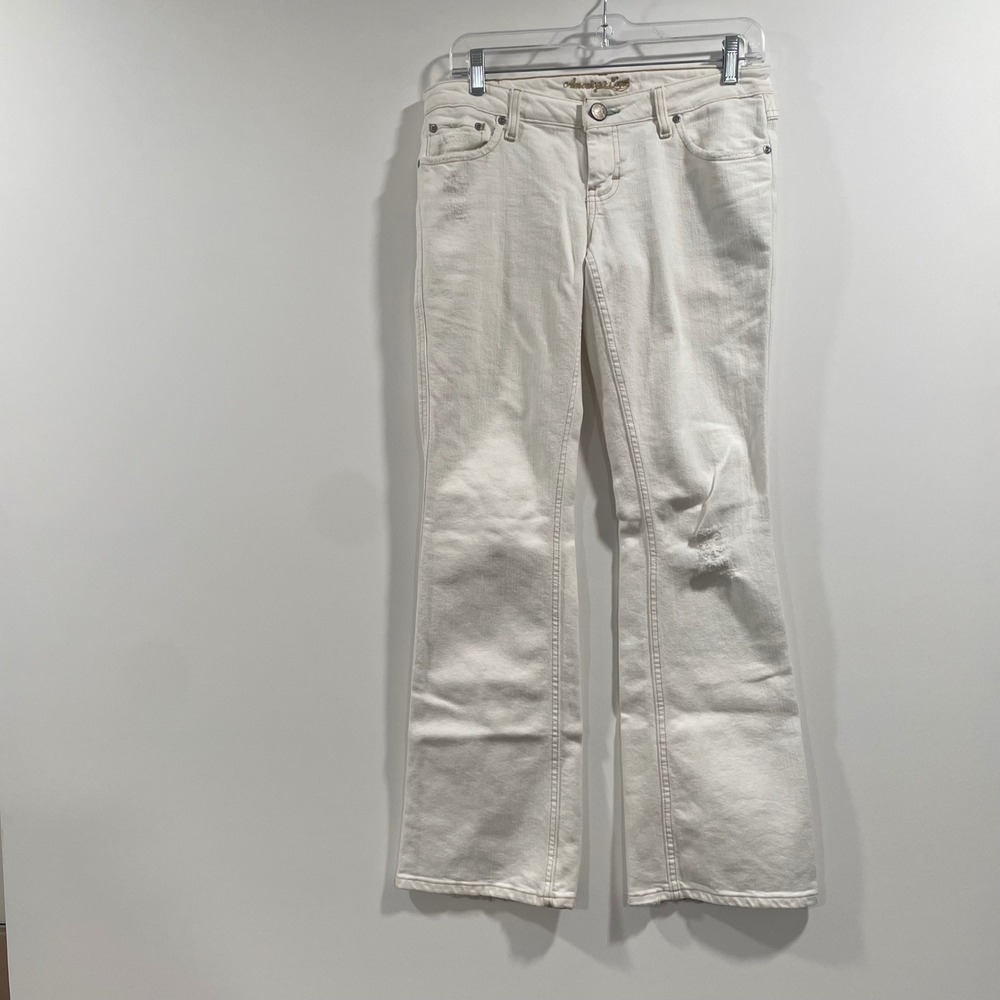 American Eagle White Flare Jeans Womens 6 Reg Stretch Distressed Low Rise 7272-R